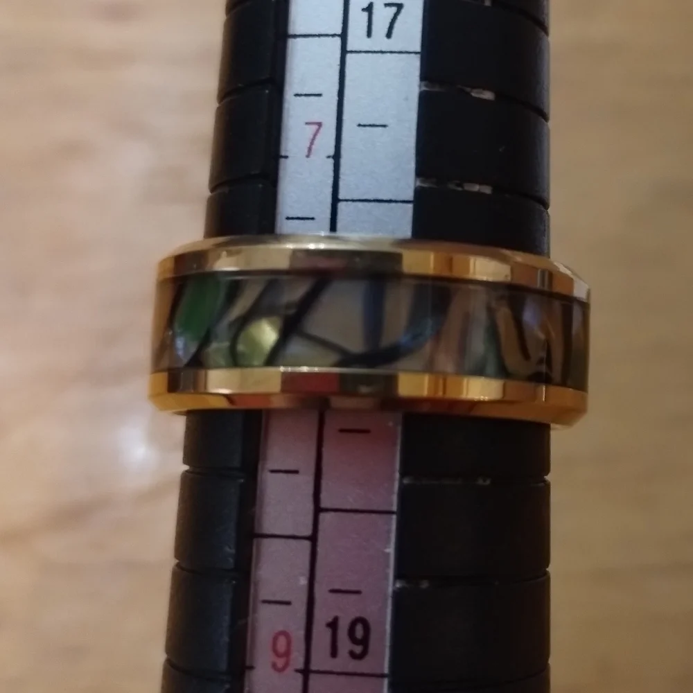 New Men's Stainless steel size 8 wedding band ring gold tone